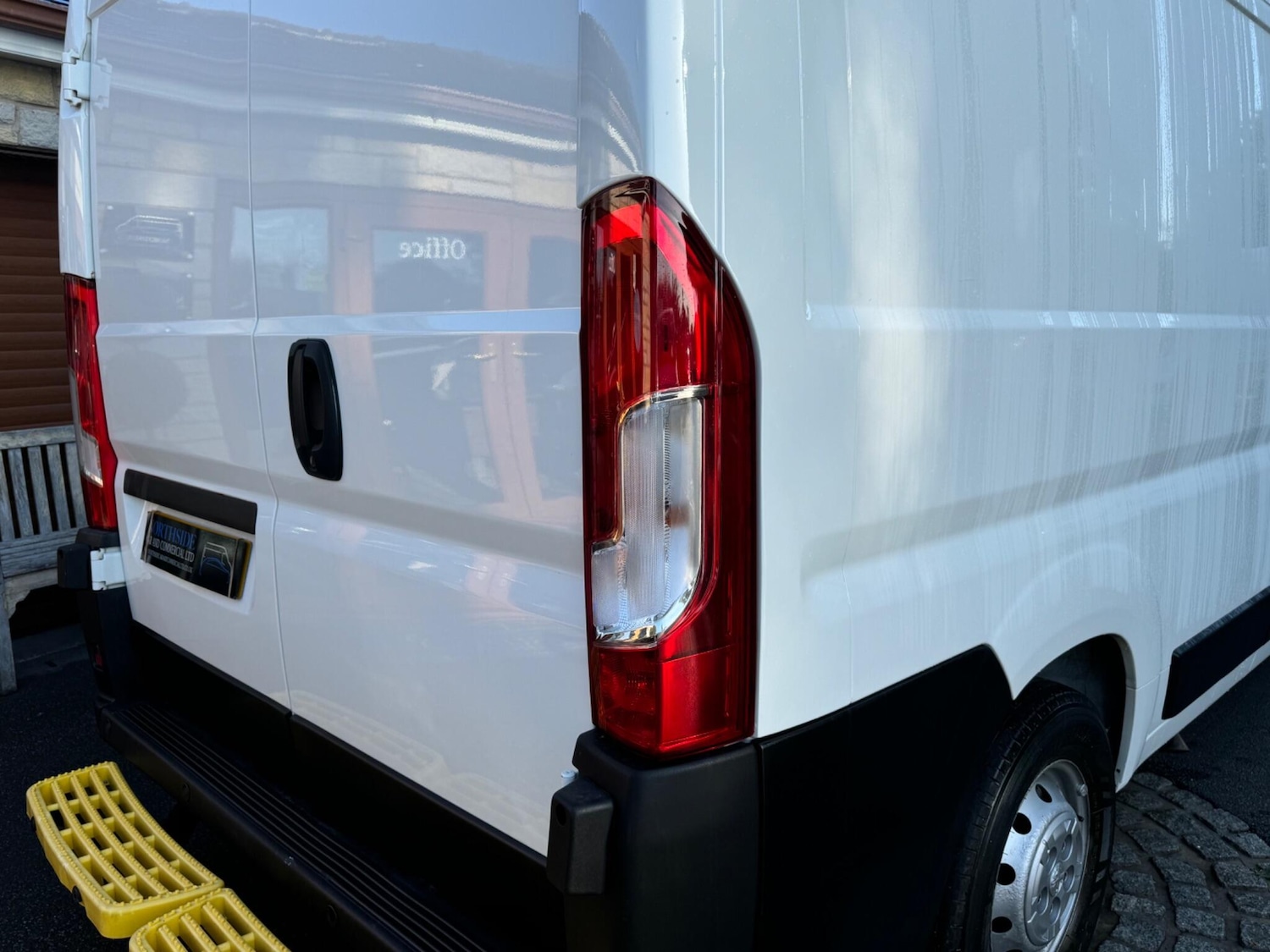 Vehicle 21