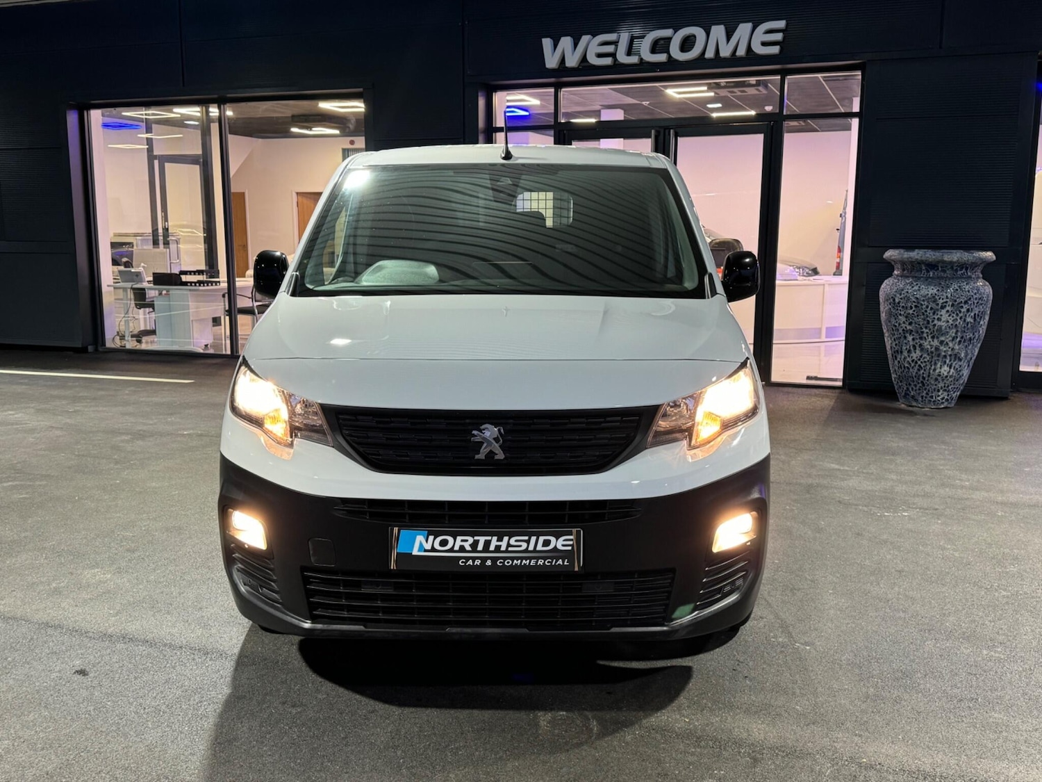 Used Peugeot Partner 2022 for sale - 76349609: Photo 2