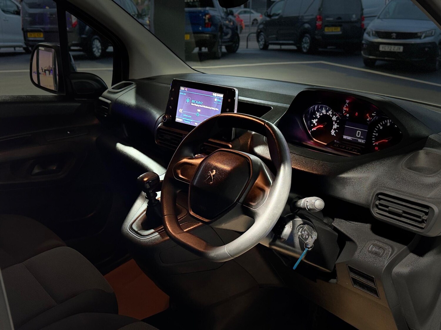 Used Peugeot Partner 2022 for sale - 76349609: Photo 30