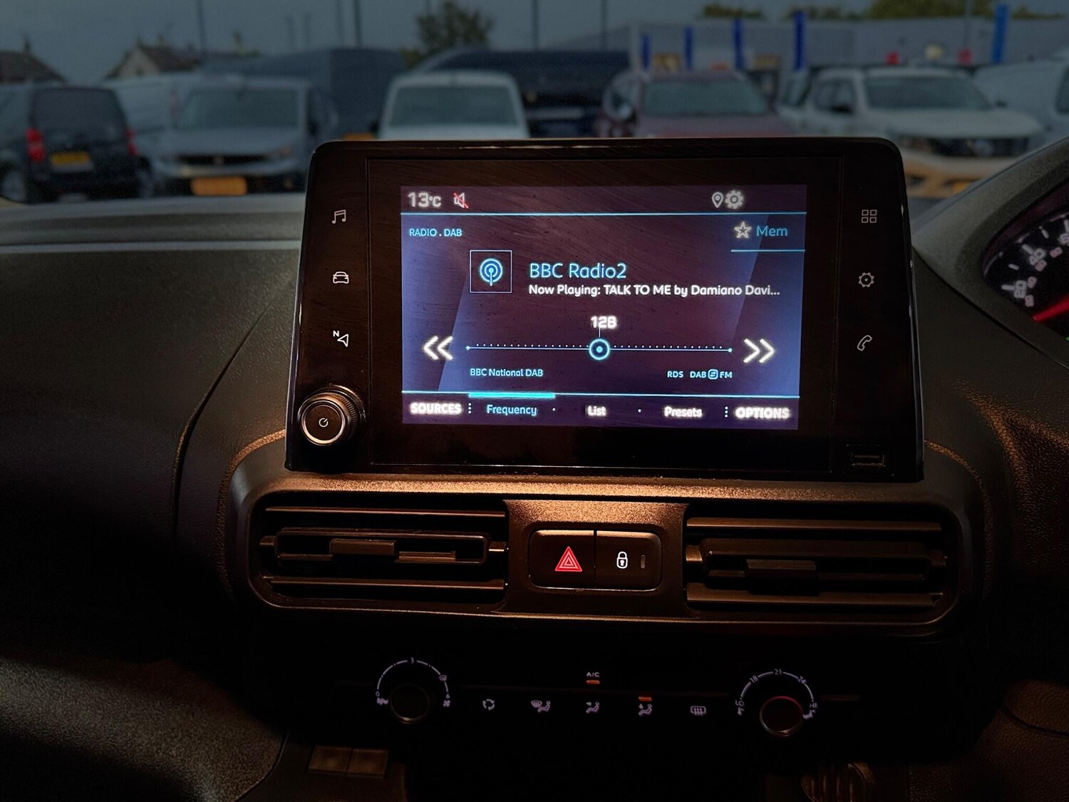 Used Peugeot Partner 2022 for sale - 76349609: Photo 36