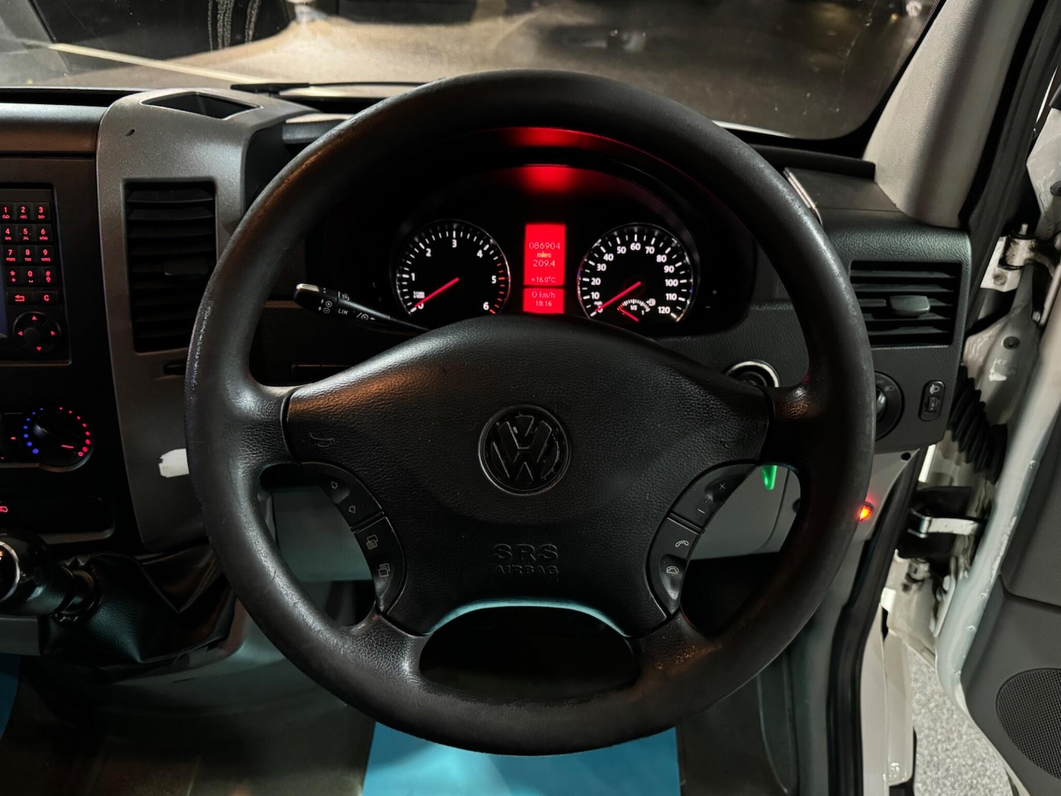 Used Volkswagen Crafter 2015 for sale - 76887015: Photo 38