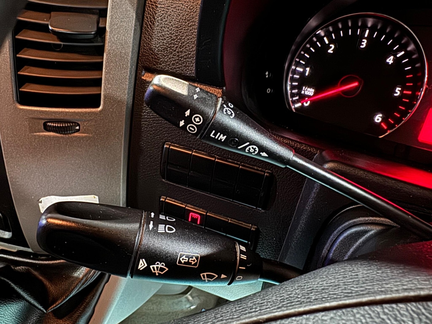 Used Volkswagen Crafter 2015 for sale - 76887015: Photo 40