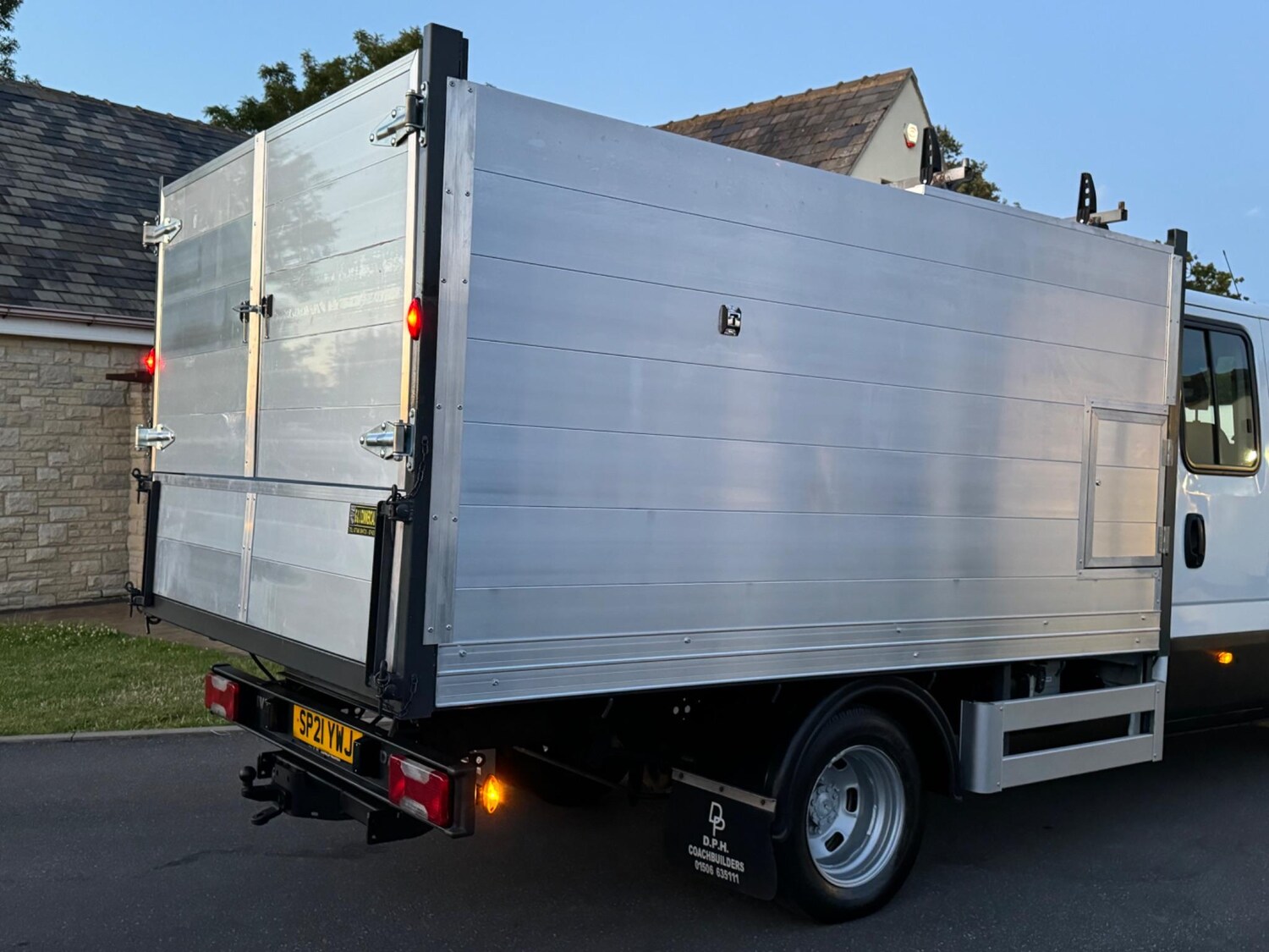 Vehicle 21