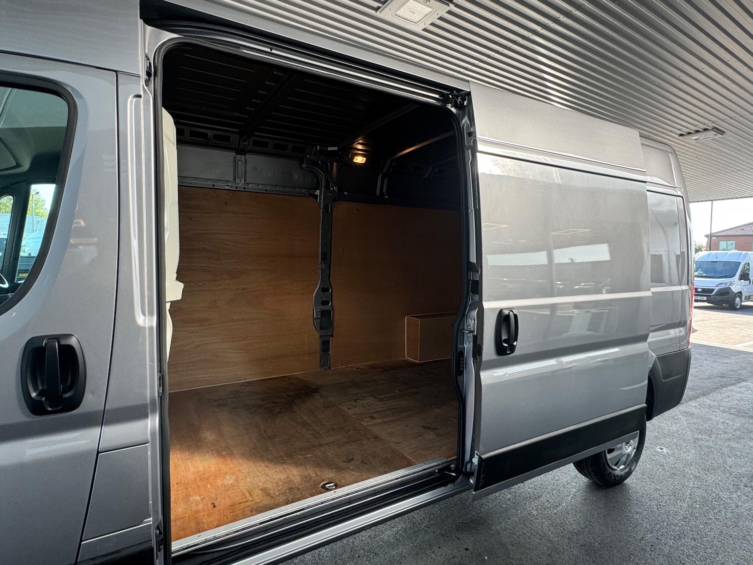 Used Citroen Relay 2023 for sale - 76250967: Photo 19