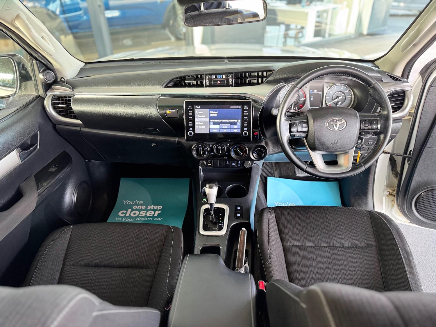 Used Toyota Hilux 2021 for sale - 77993324: Photo 40