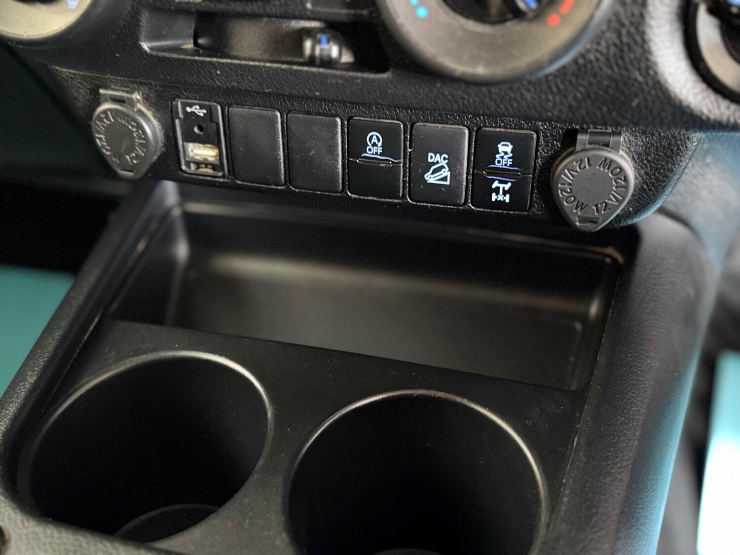 Used Toyota Hilux 2021 for sale - 77993324: Photo 54