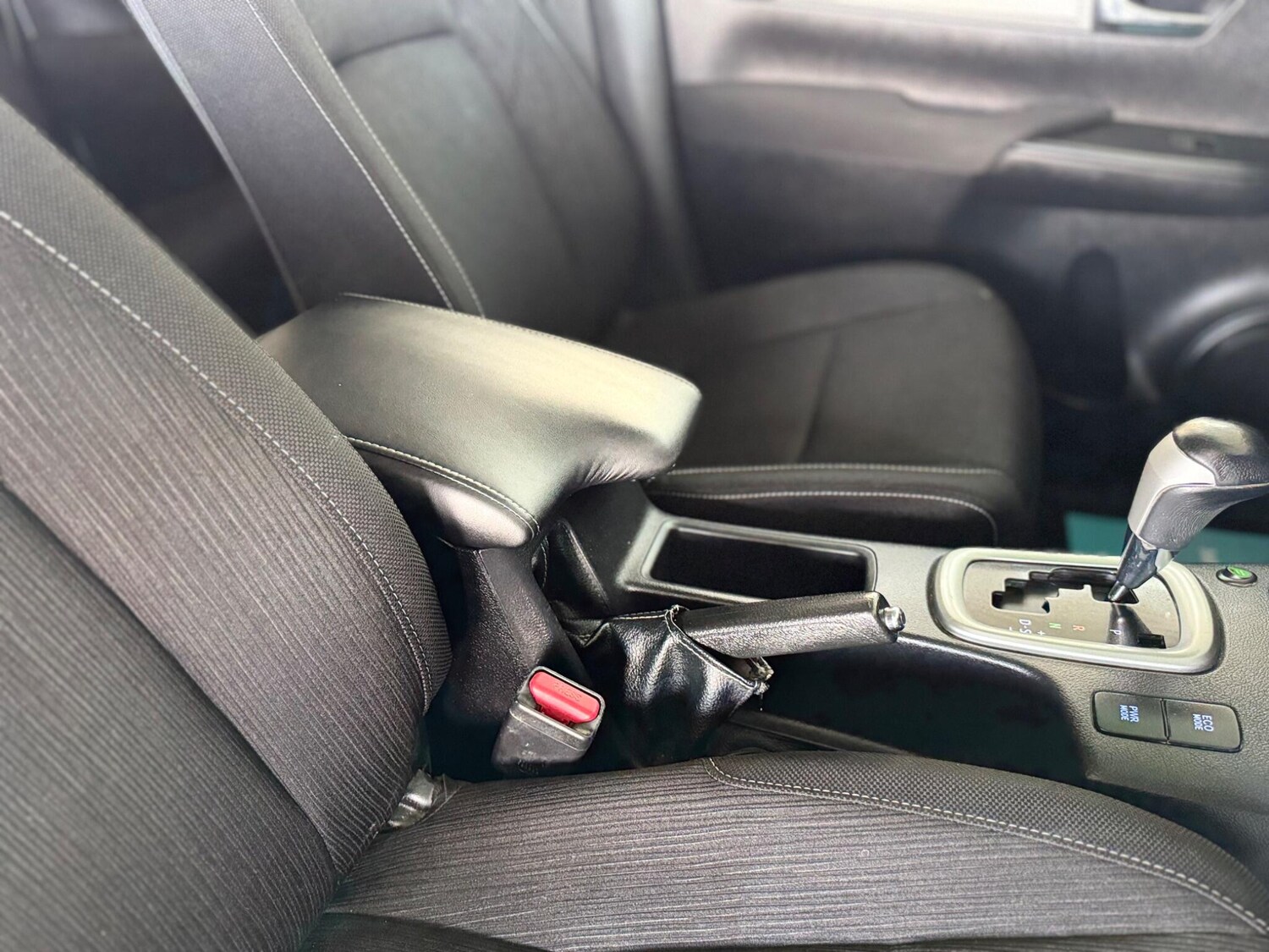 Used Toyota Hilux 2021 for sale - 77993324: Photo 59