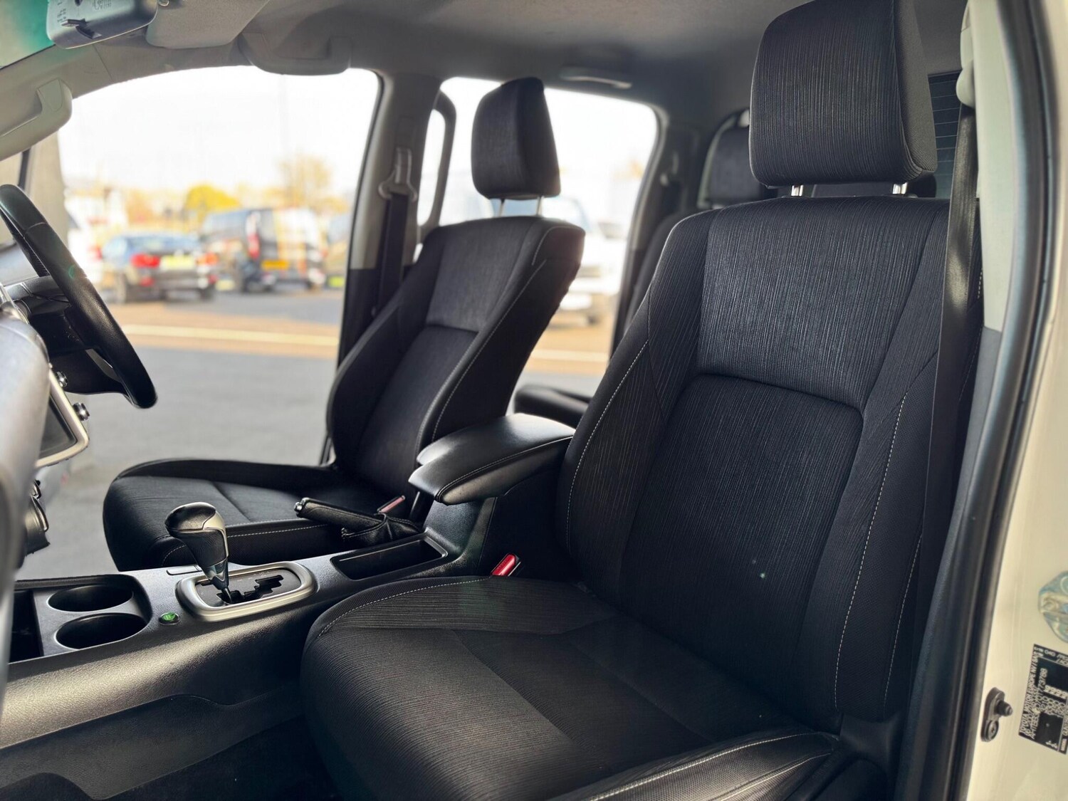 Used Toyota Hilux 2021 for sale - 77993324: Photo 63