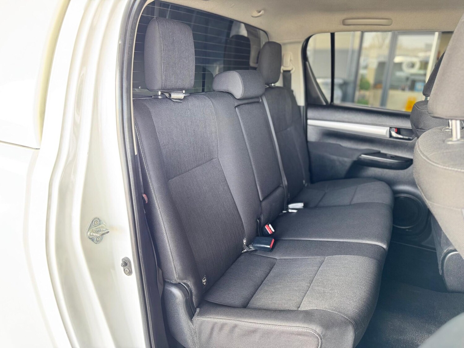 Used Toyota Hilux 2021 for sale - 77993324: Photo 65