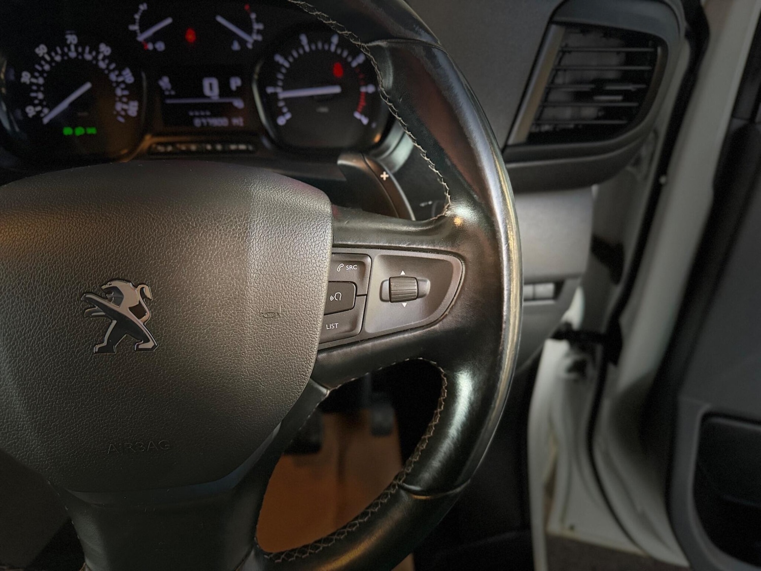 Used Peugeot Expert 2022 for sale - 76326497: Photo 43