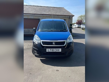 Used Peugeot Partner 2018 for sale - 74584918: Photo