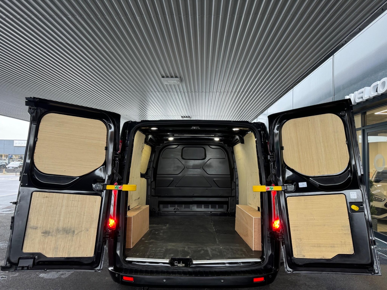 Used Ford Transit Custom 2022 for sale - 76550880: Photo 12