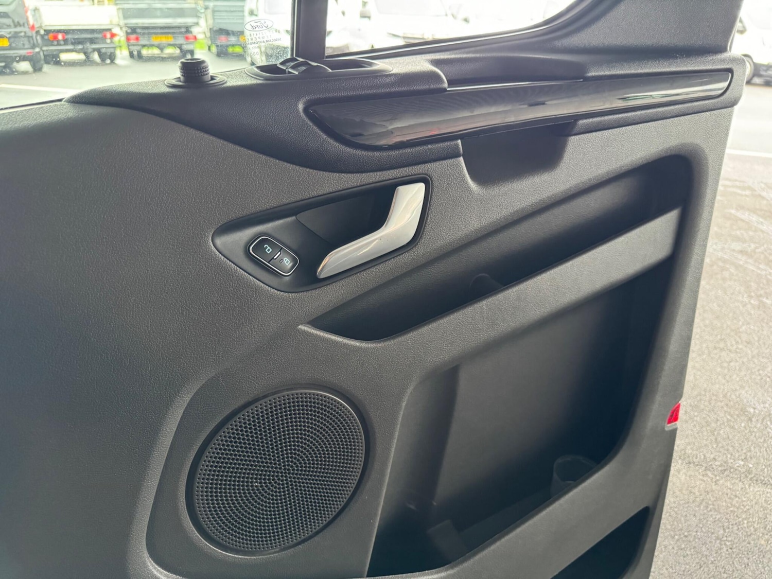 Used Ford Transit Custom 2022 for sale - 76550880: Photo 28