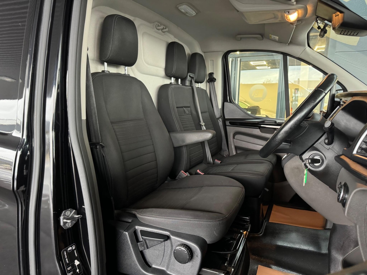 Used Ford Transit Custom 2022 for sale - 76550880: Photo 48