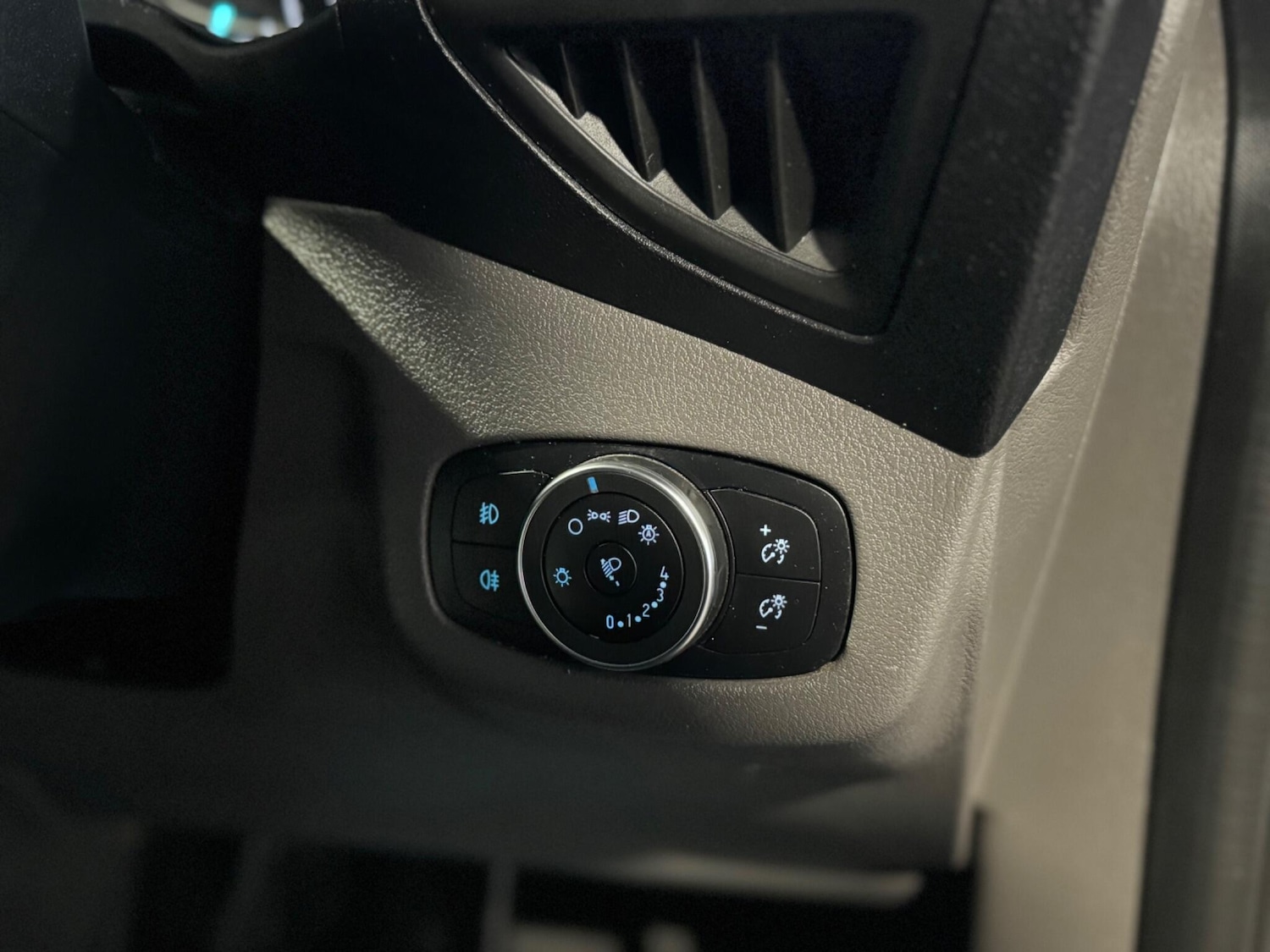 Used Ford Transit Connect 2021 for sale - 77376198: Photo 42