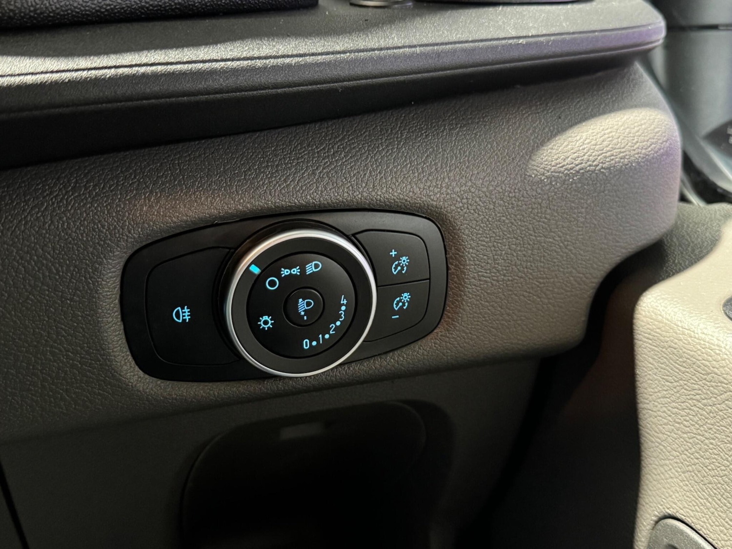 Used Ford Transit 2022 for sale - 76887362: Photo 40