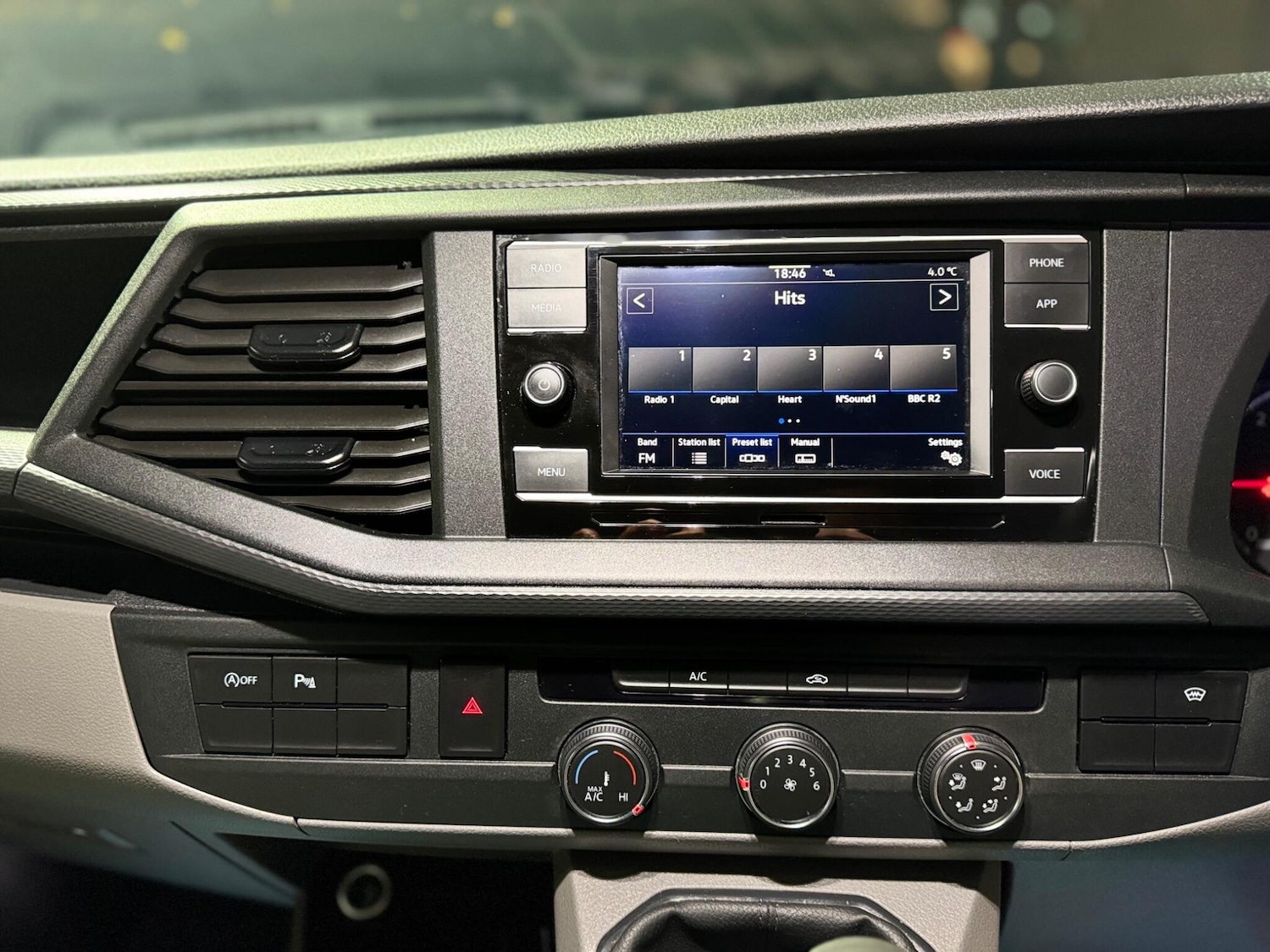 Used Volkswagen Transporter for sale - 77191839: Photo 28