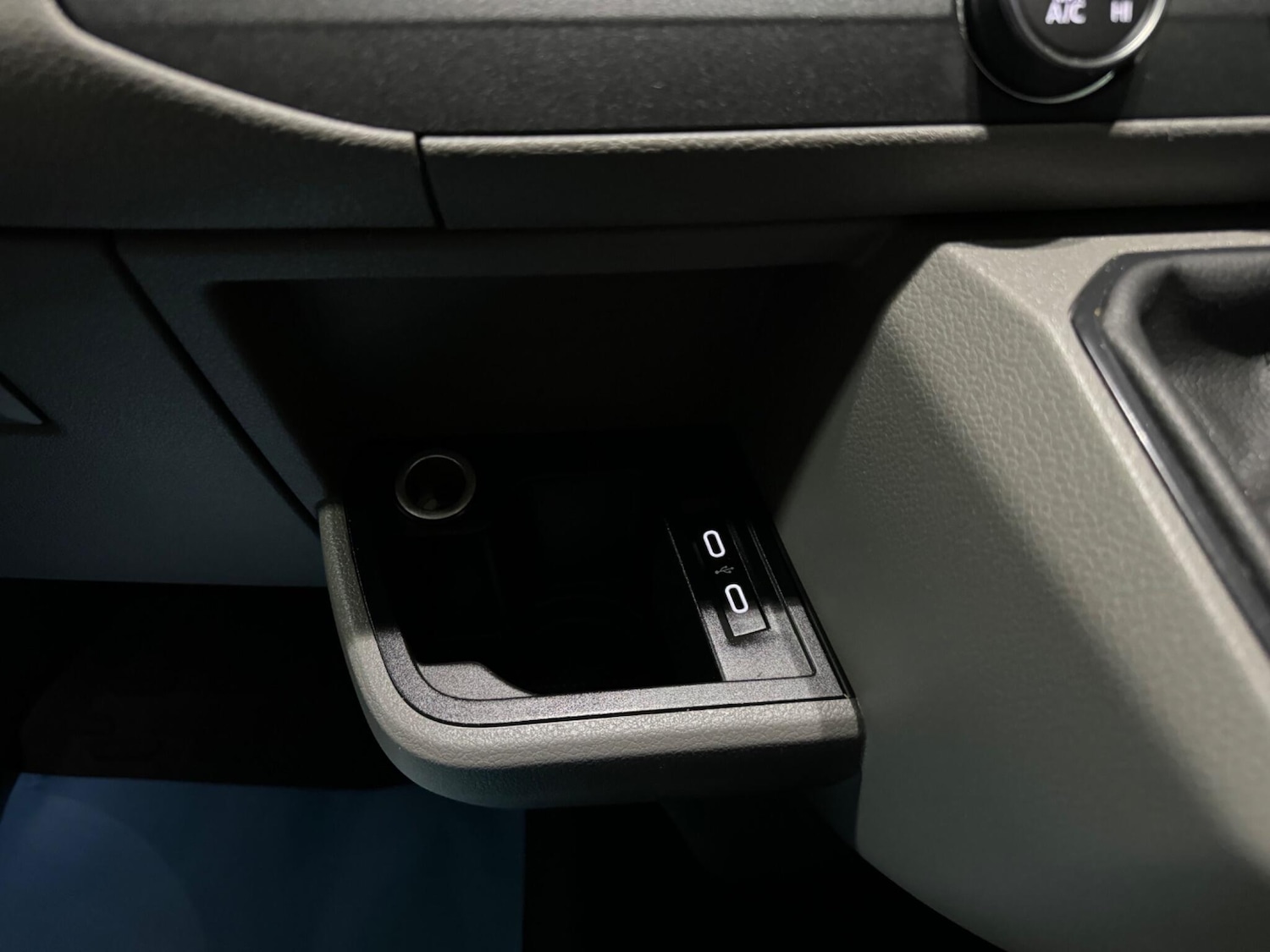 Used Volkswagen Transporter for sale - 77191839: Photo 42