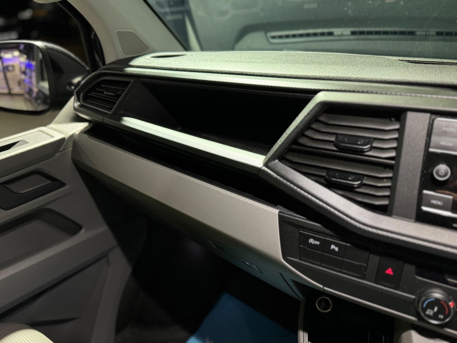 Used Volkswagen Transporter for sale - 77191839: Photo 43