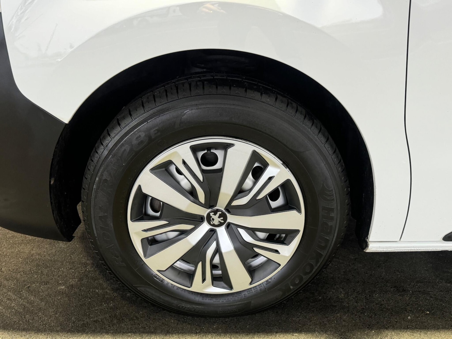 Used Peugeot Expert 2022 for sale - 77143162: Photo 31