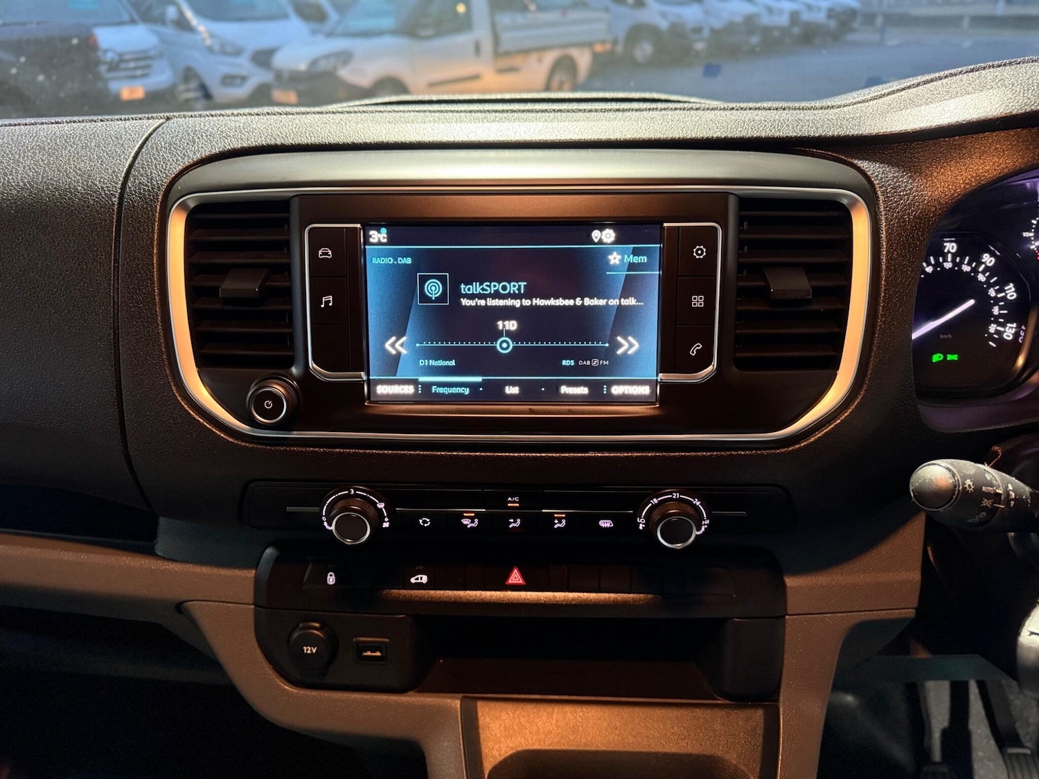 Used Peugeot Expert 2022 for sale - 77143162: Photo 47