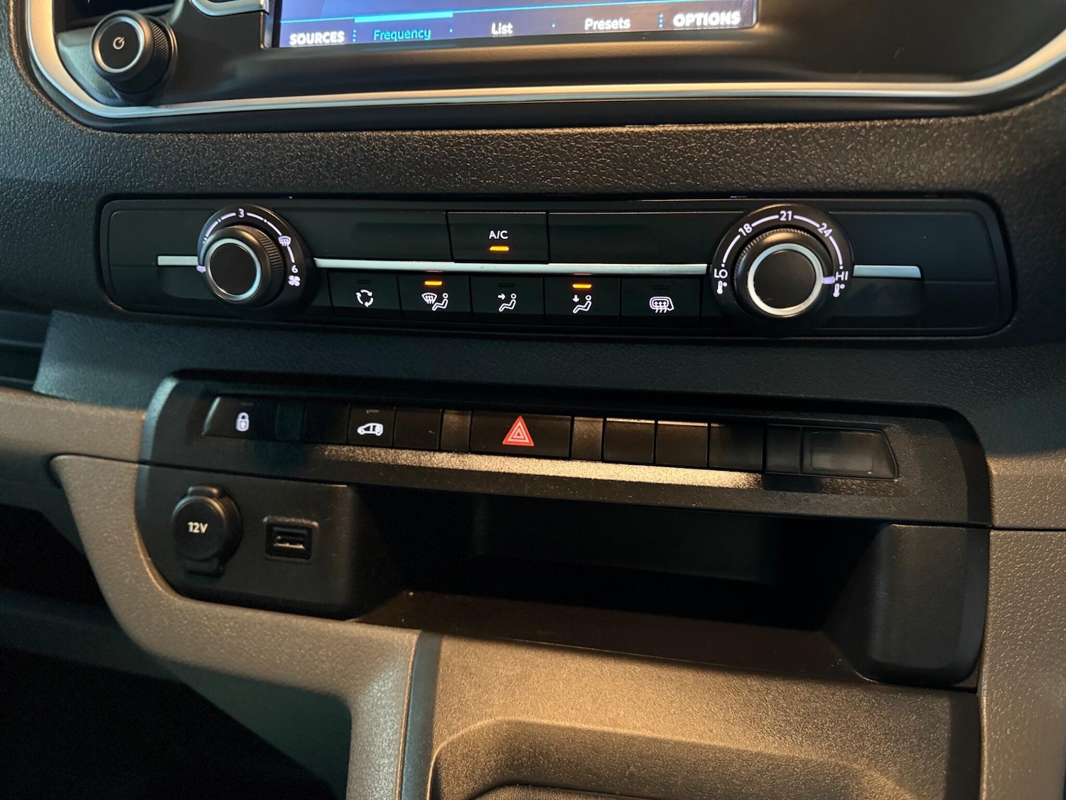 Used Peugeot Expert 2022 for sale - 77143162: Photo 50