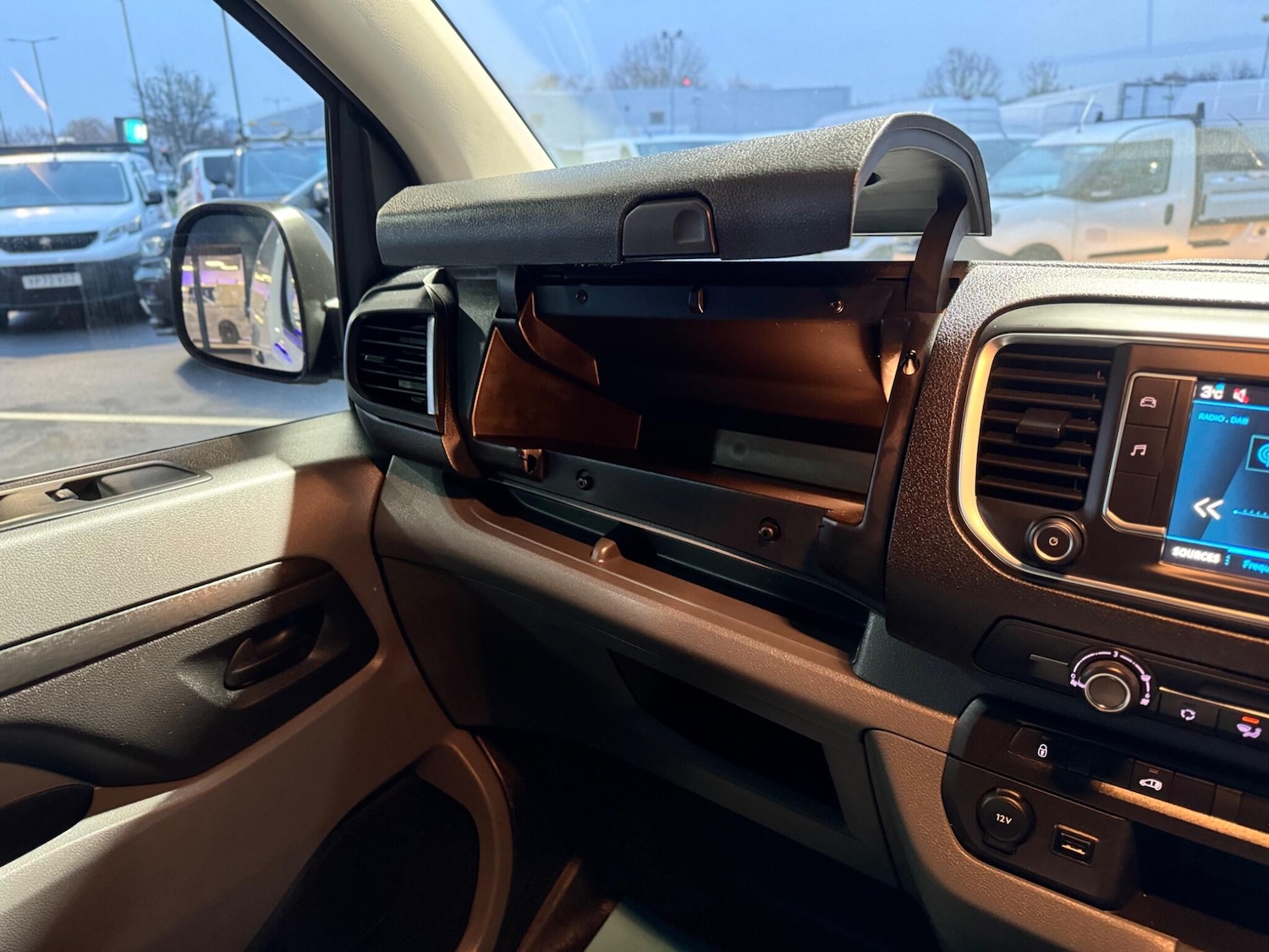 Used Peugeot Expert 2022 for sale - 77143162: Photo 53