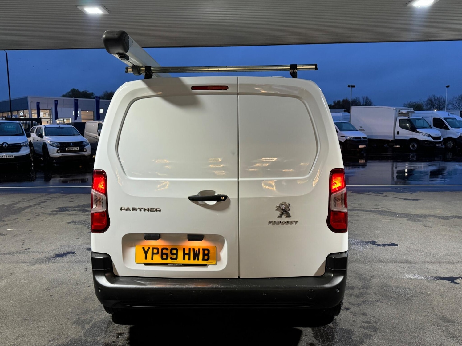 Used Peugeot Partner 2020 for sale - 76585232: Photo 10