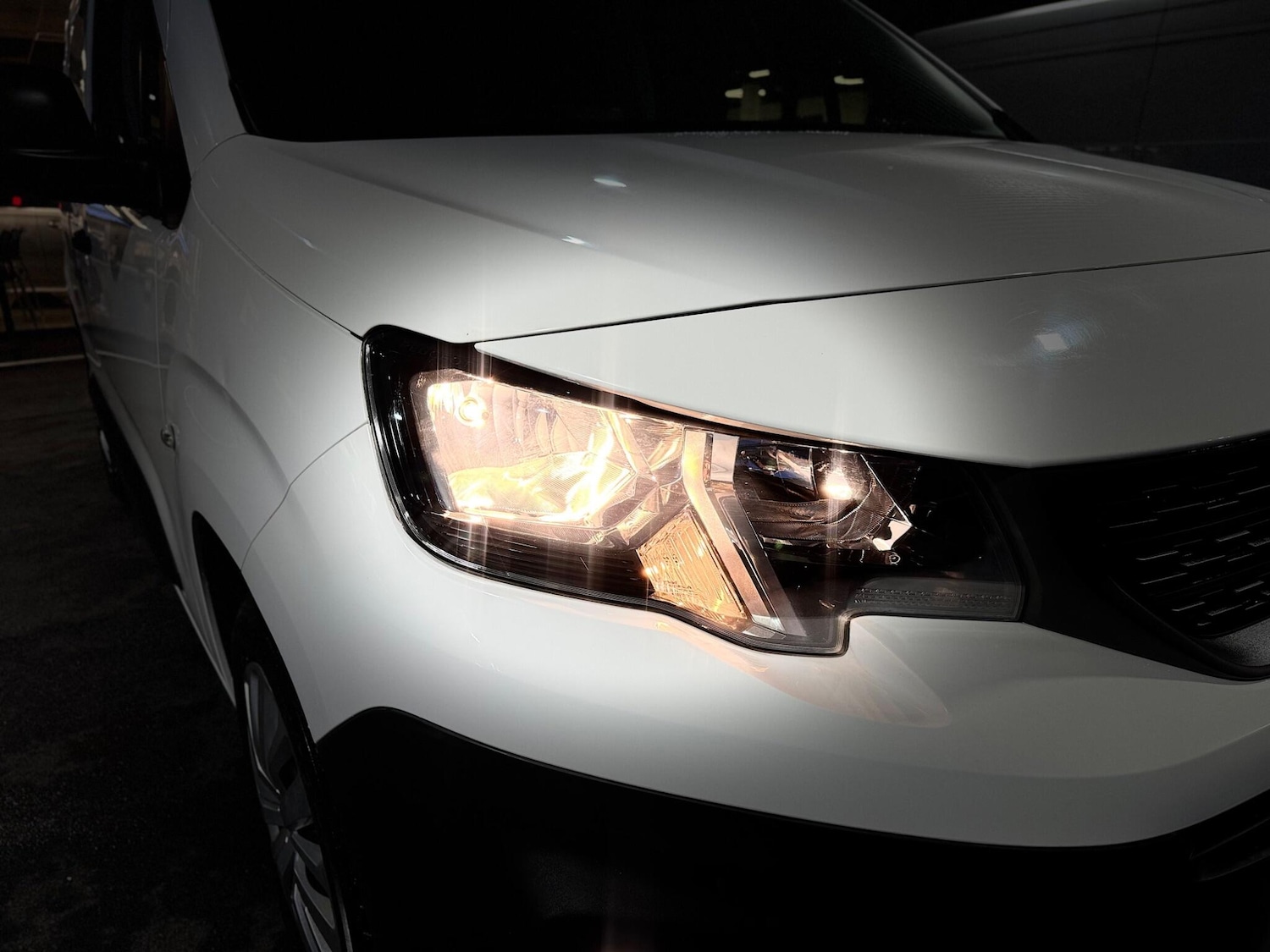 Used Peugeot Partner 2020 for sale - 76585232: Photo 18