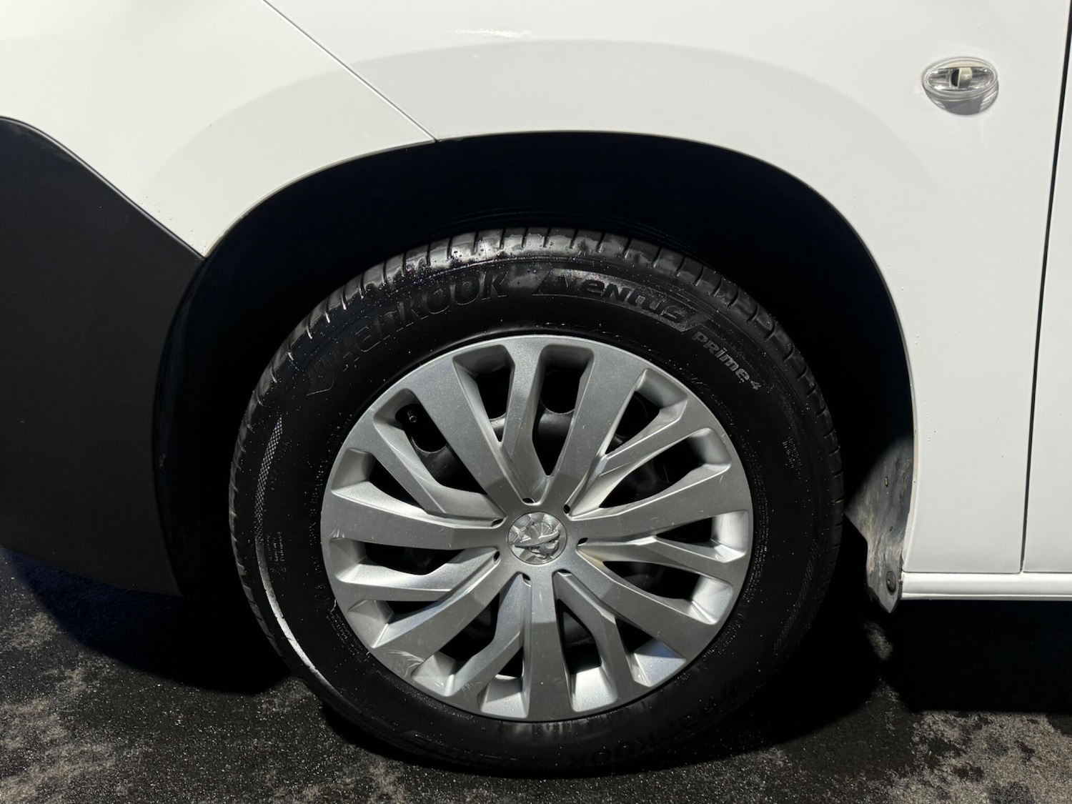 Used Peugeot Partner 2020 for sale - 76585232: Photo 38