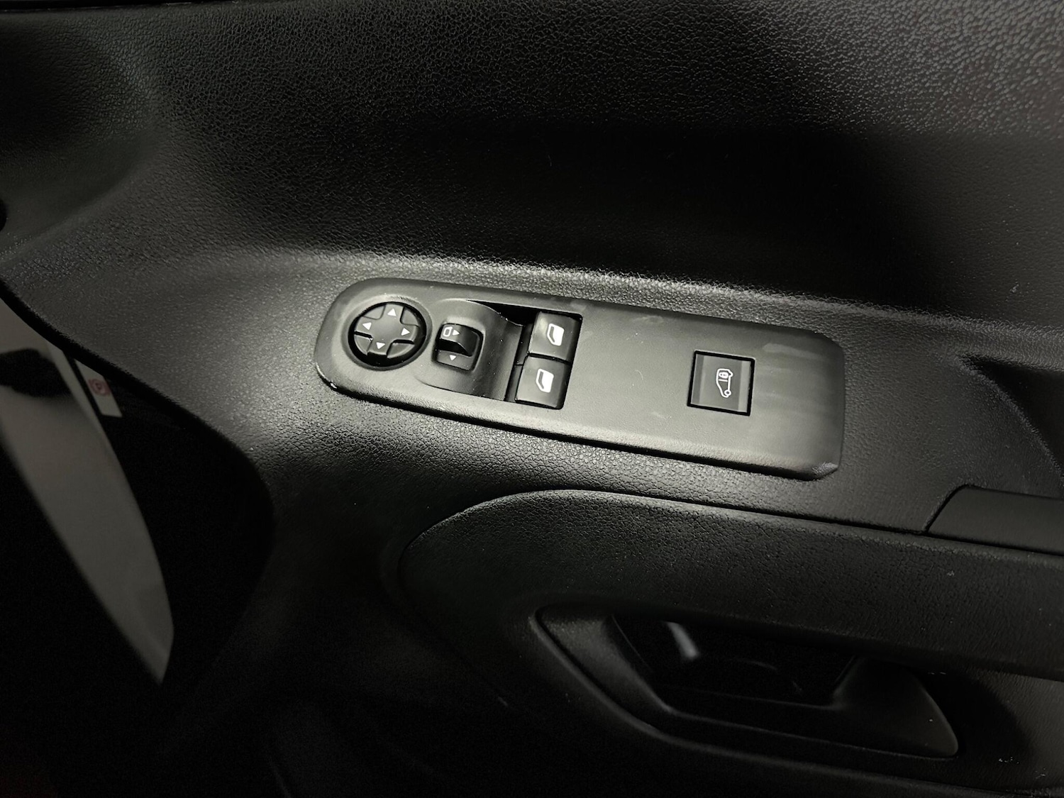 Used Peugeot Partner 2020 for sale - 76585232: Photo 43