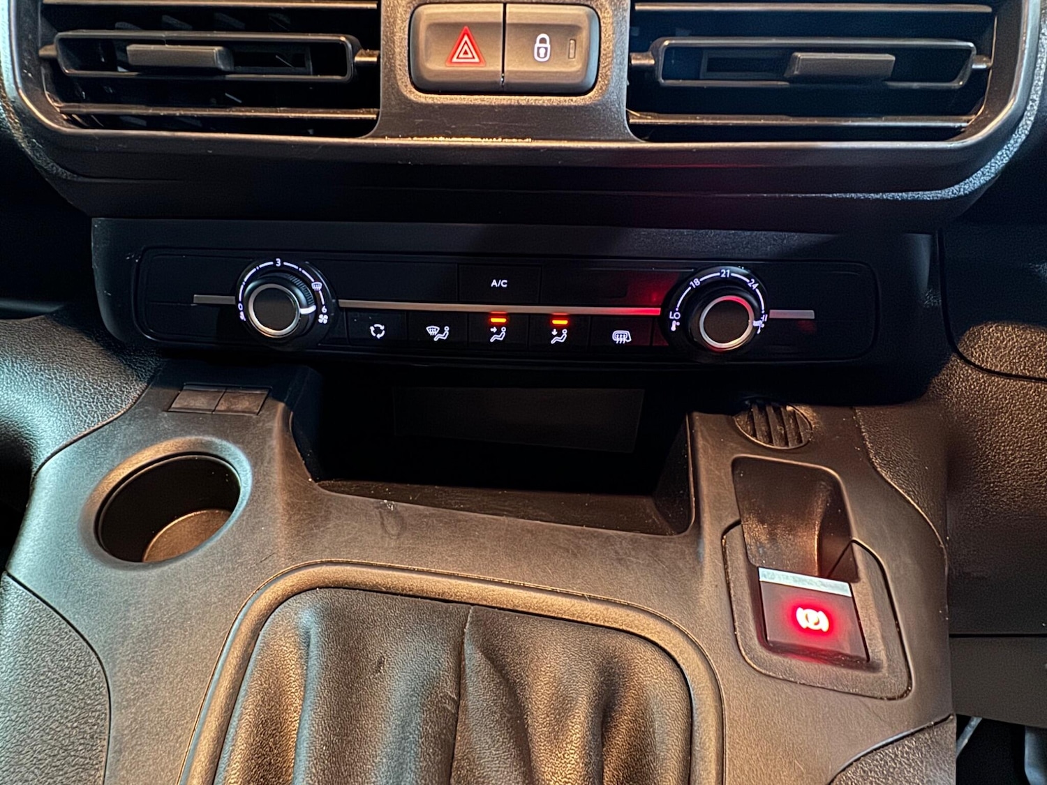 Used Peugeot Partner 2020 for sale - 76585232: Photo 54