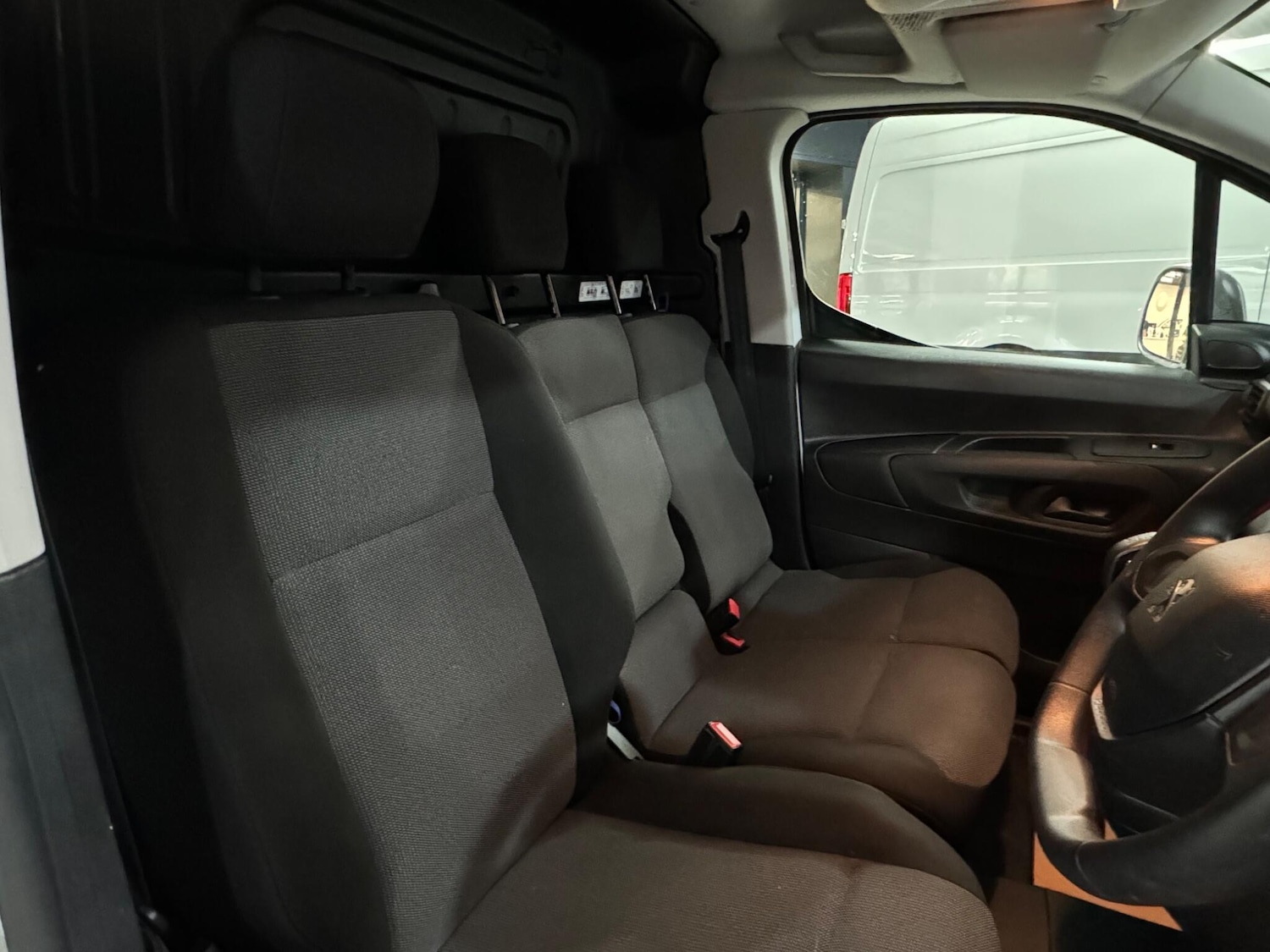 Used Peugeot Partner 2020 for sale - 76585232: Photo 57