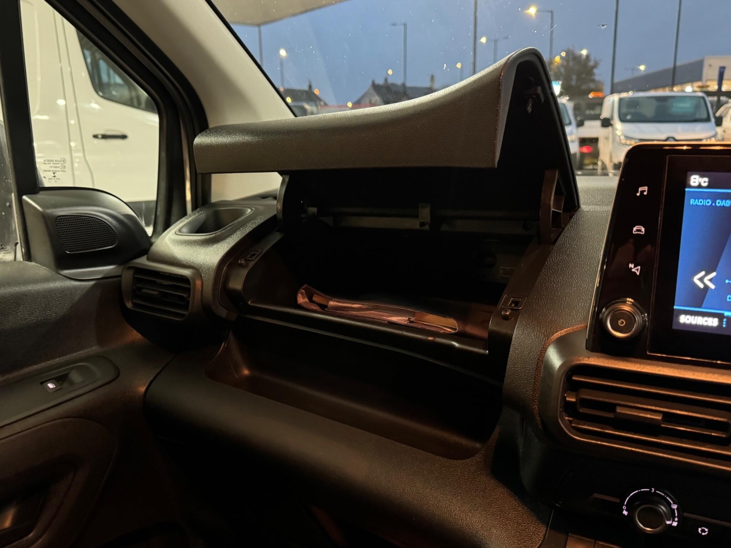 Used Peugeot Partner 2020 for sale - 76585232: Photo 64