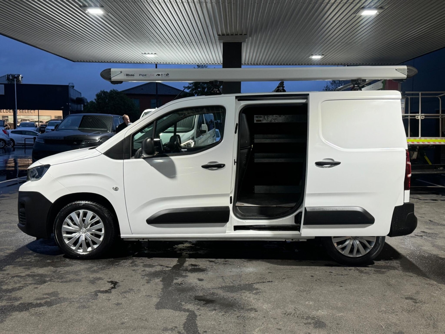 Used Peugeot Partner 2020 for sale - 76585232: Photo 8