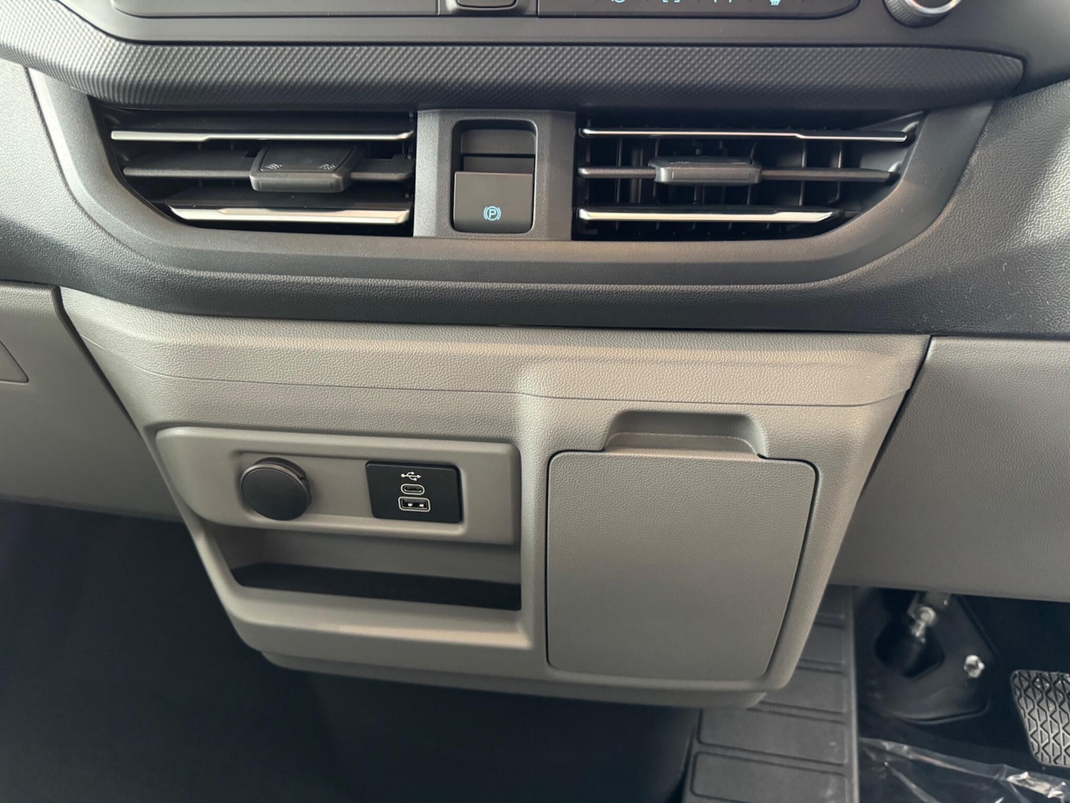 Used Ford Transit Custom 2025 for sale - 76349914: Photo 36