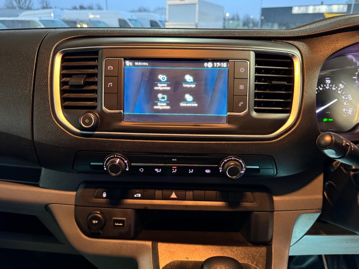 Used Peugeot Expert 2022 for sale - 77612280: Photo 35