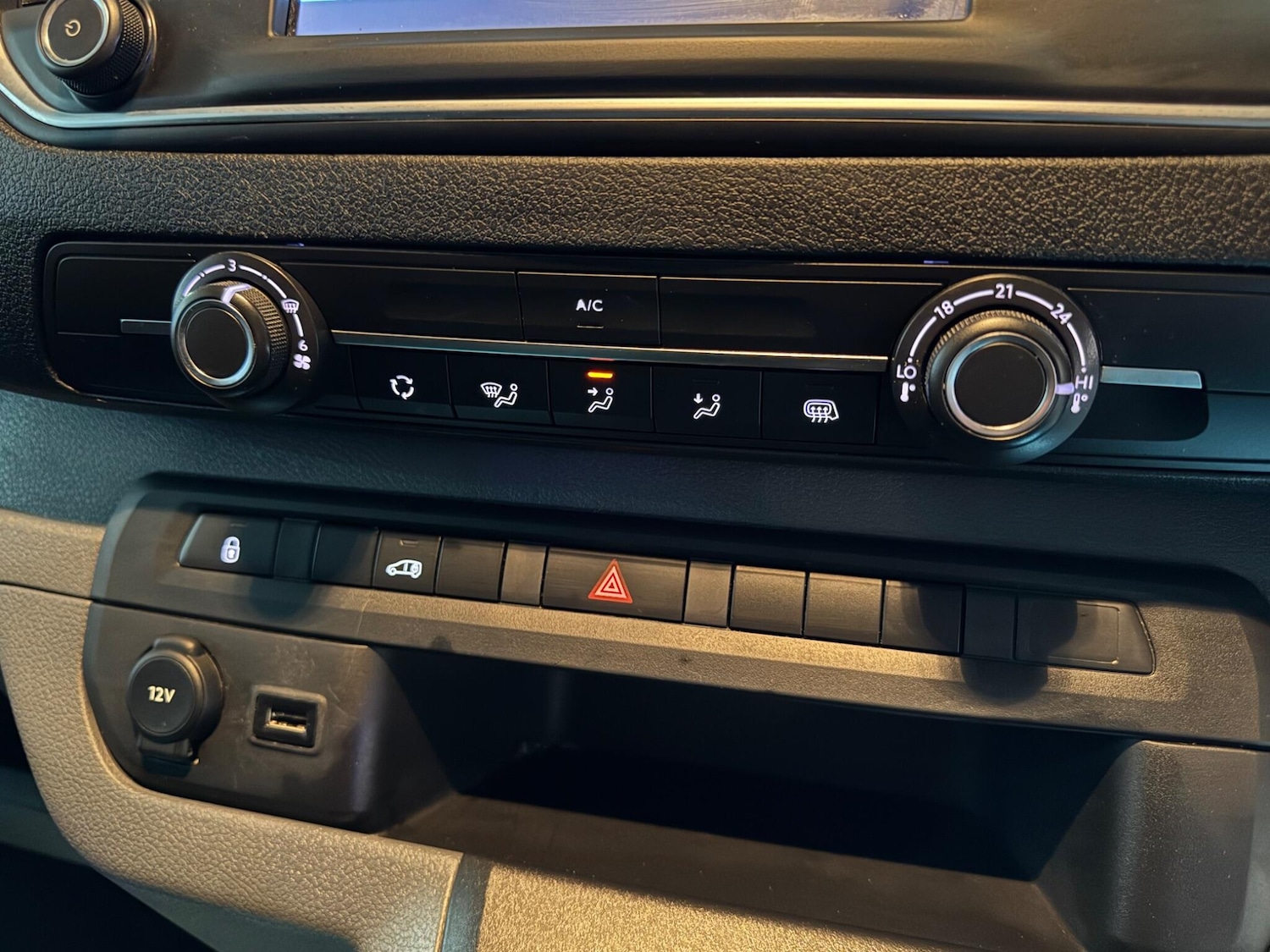 Used Peugeot Expert 2022 for sale - 77612280: Photo 39