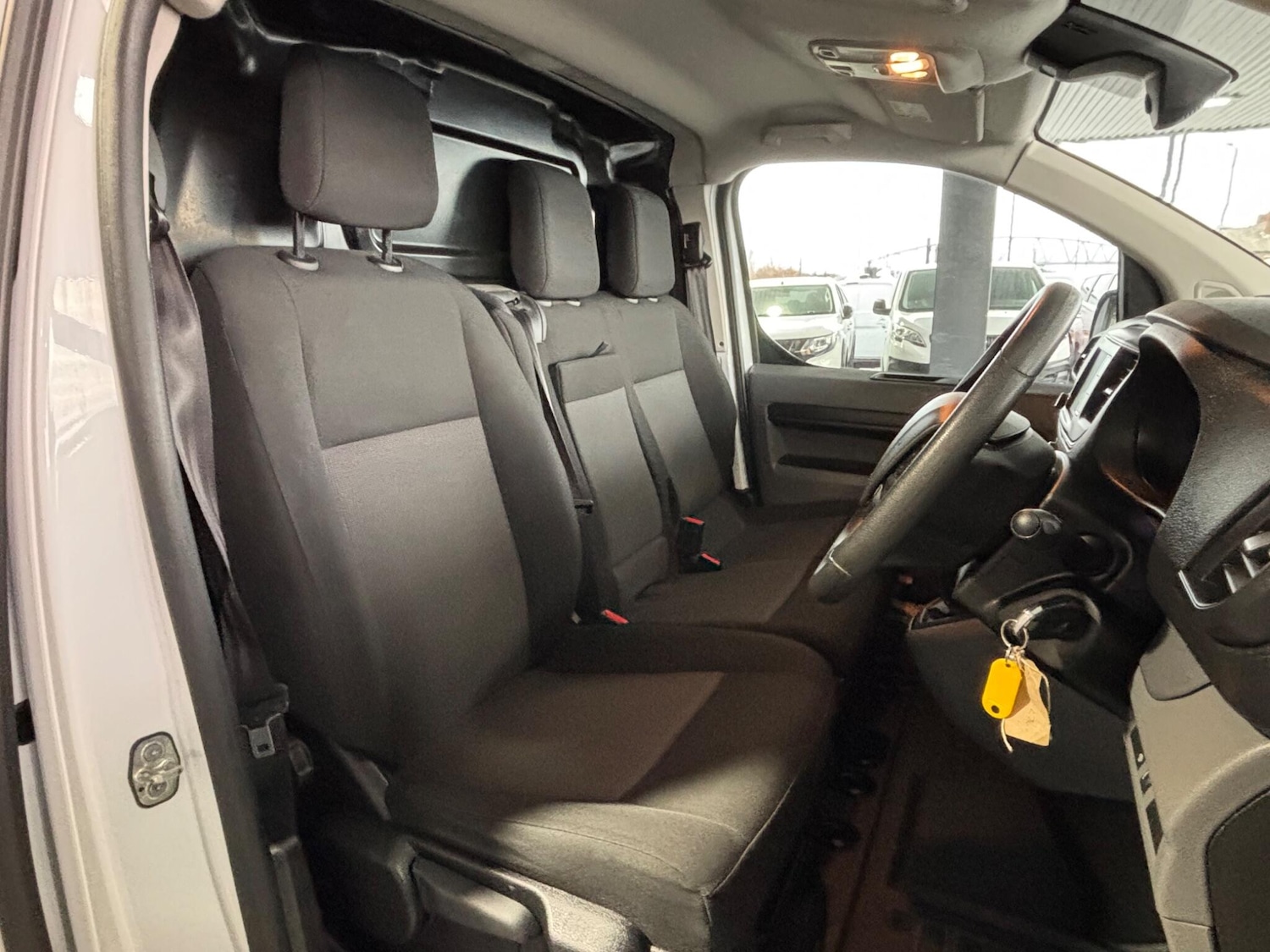 Used Peugeot Expert 2022 for sale - 77050179: Photo 12