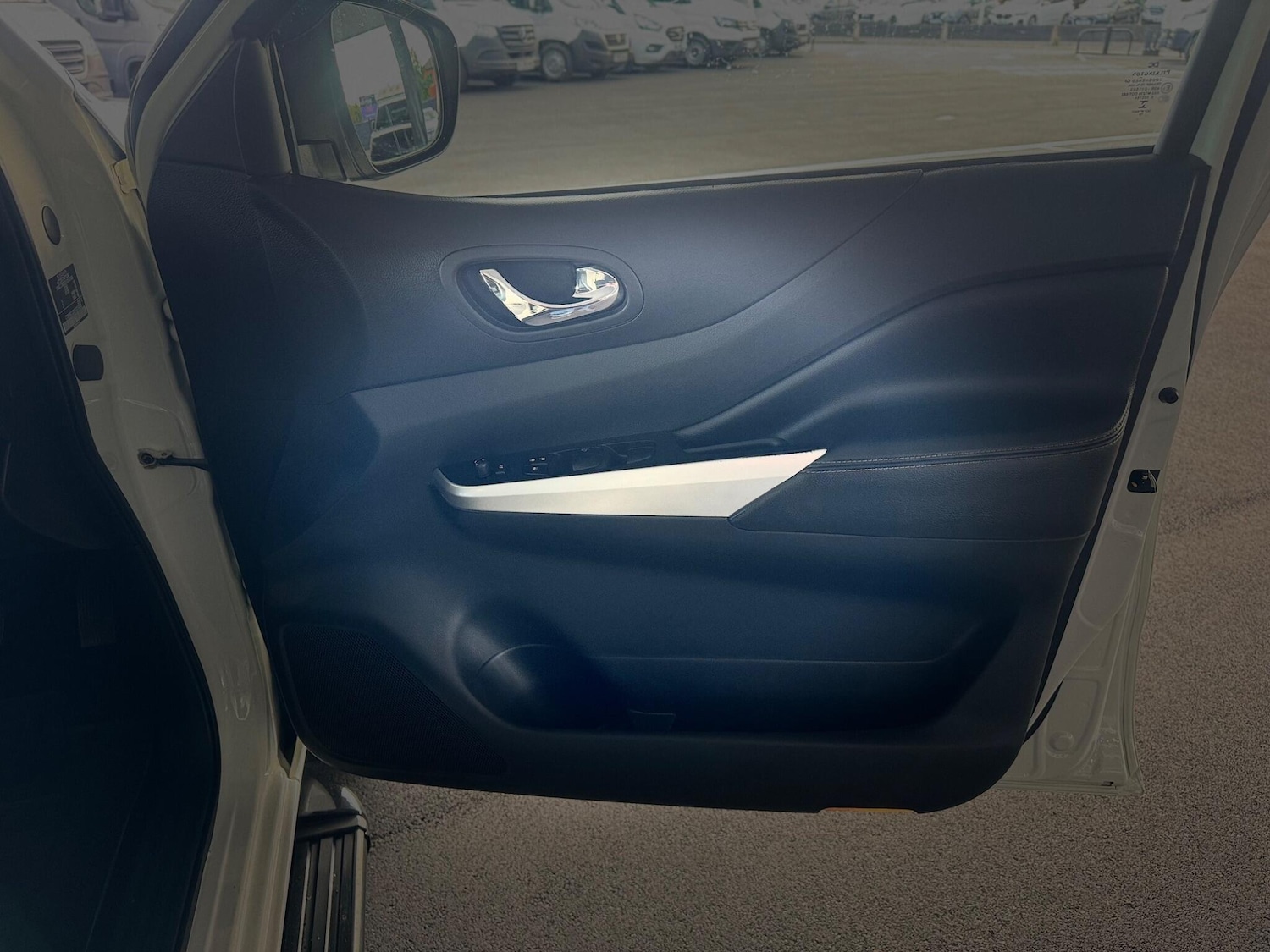 Used Nissan Navara 2020 for sale - 76388187: Photo 37