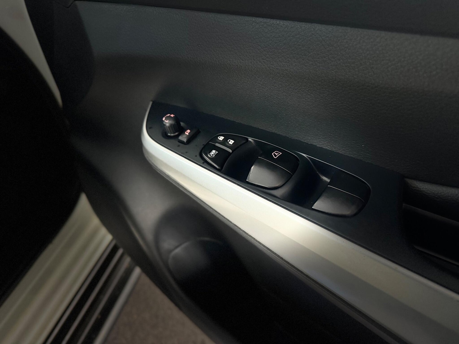 Used Nissan Navara 2020 for sale - 76388187: Photo 38