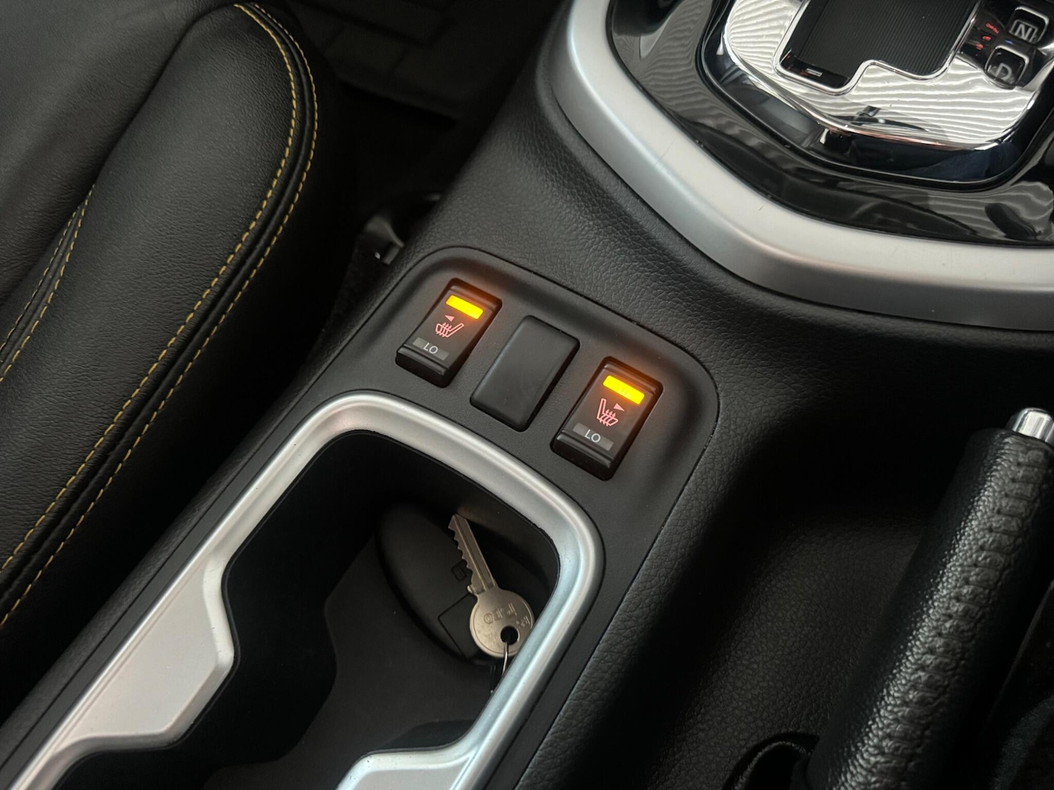 Used Nissan Navara 2020 for sale - 76388187: Photo 54