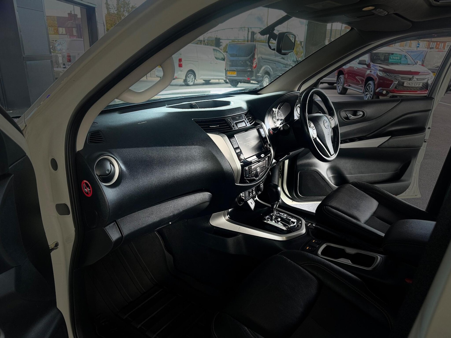 Used Nissan Navara 2020 for sale - 76388187: Photo 59