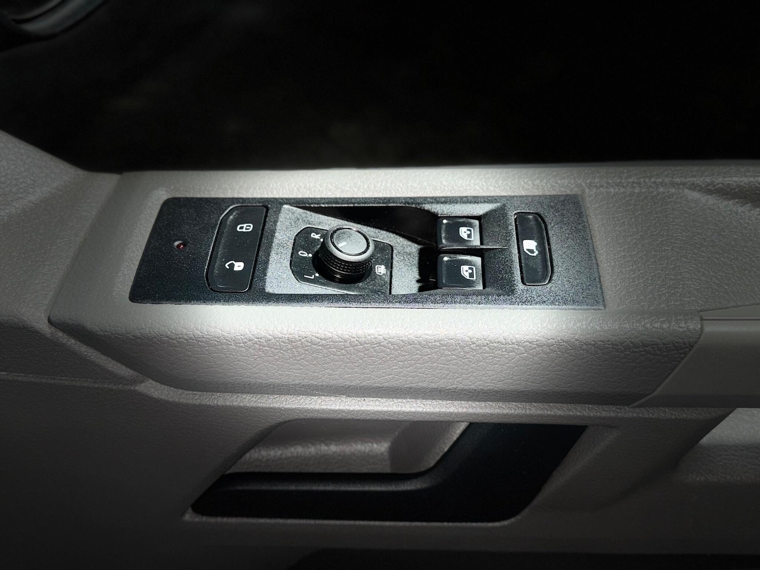 Used Volkswagen Transporter 2023 for sale - 76658857: Photo 29