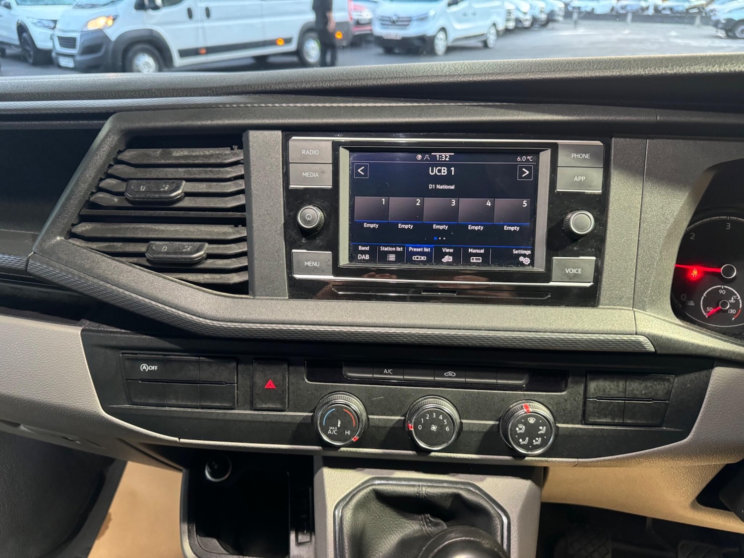 Used Volkswagen Transporter 2023 for sale - 76658857: Photo 36