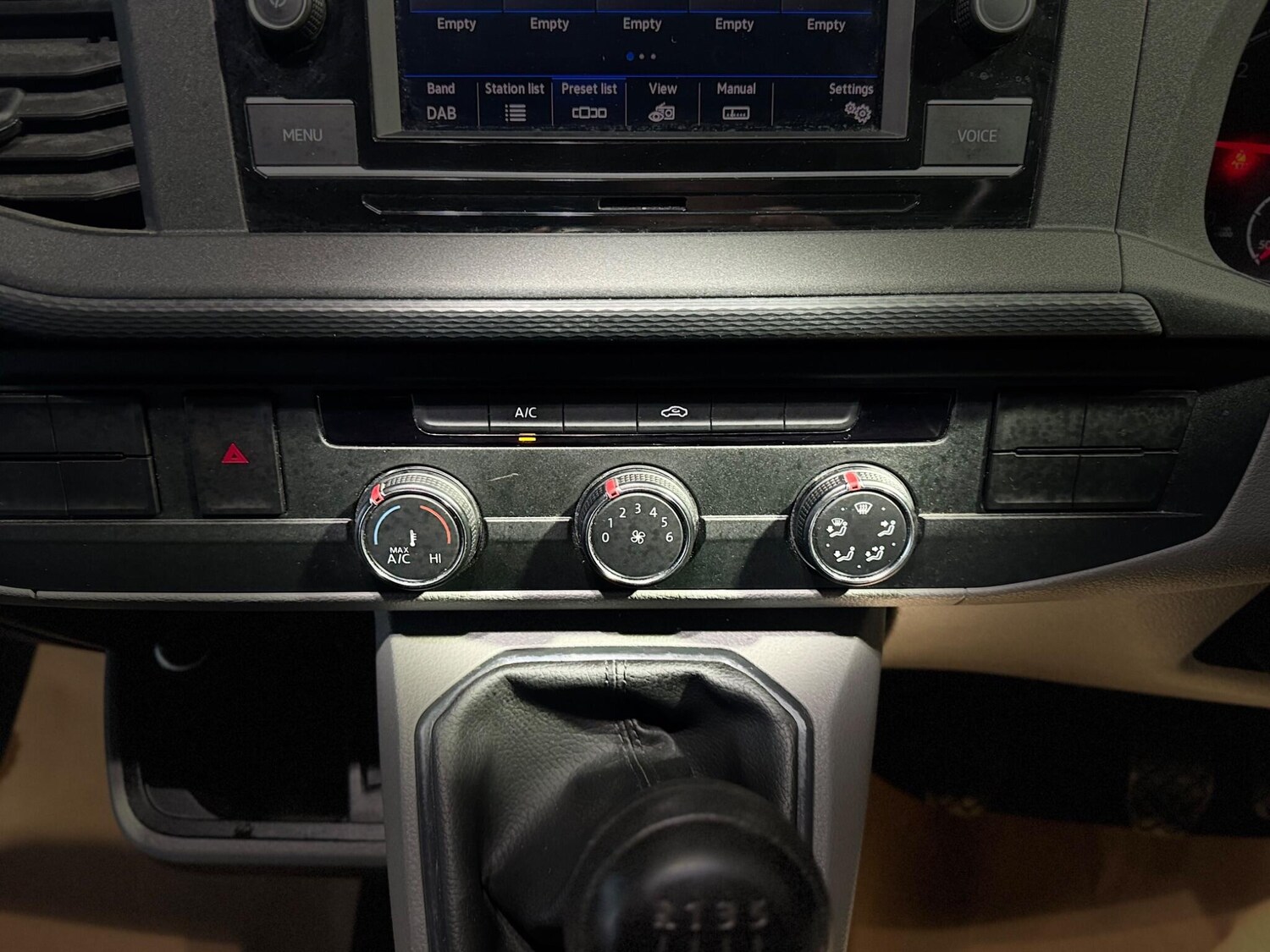 Used Volkswagen Transporter 2023 for sale - 76658857: Photo 40