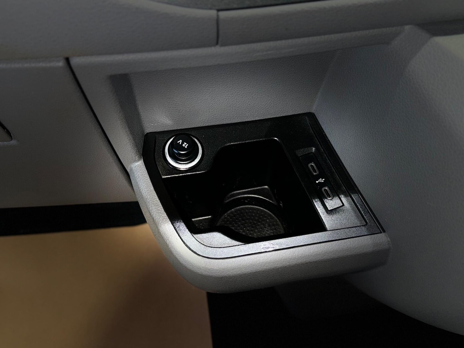 Used Volkswagen Transporter 2023 for sale - 76658857: Photo 42