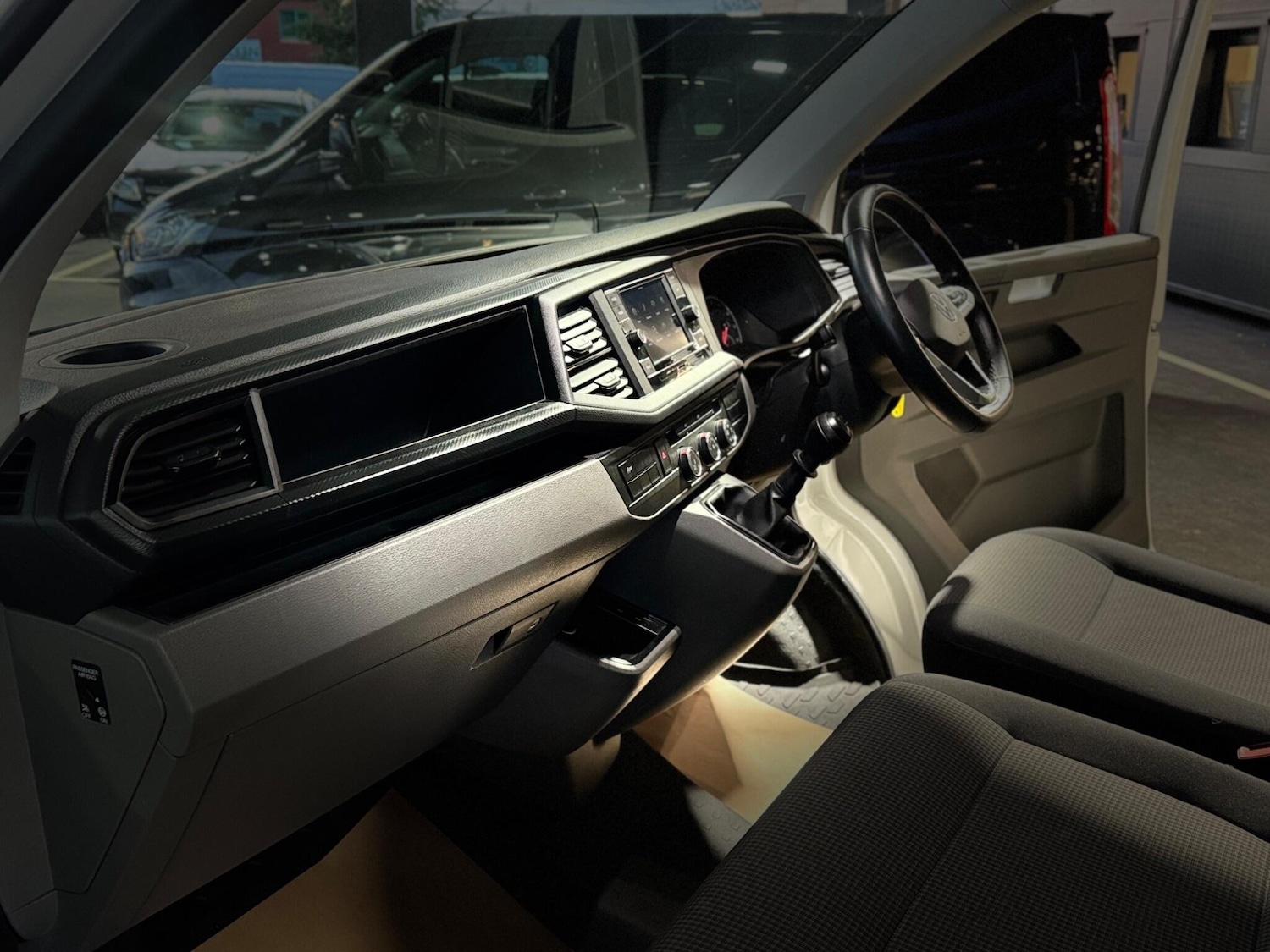 Used Volkswagen Transporter 2023 for sale - 76658857: Photo 45