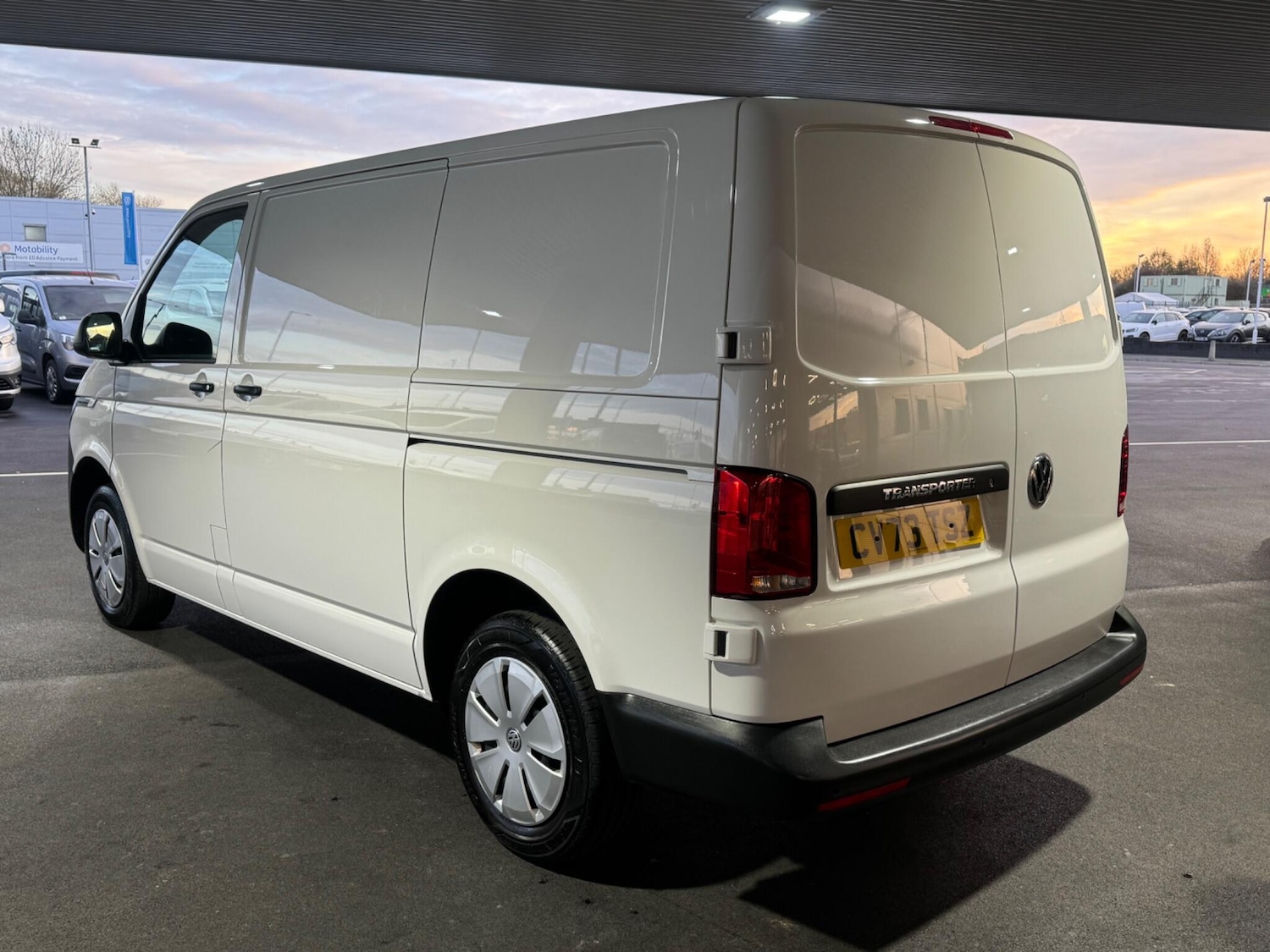 Used Volkswagen Transporter 2023 for sale - 76658857: Photo 7