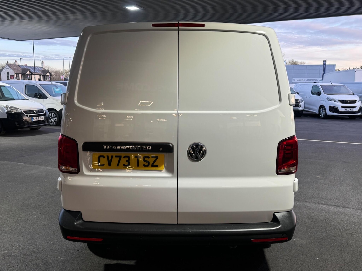 Used Volkswagen Transporter 2023 for sale - 76658857: Photo 8